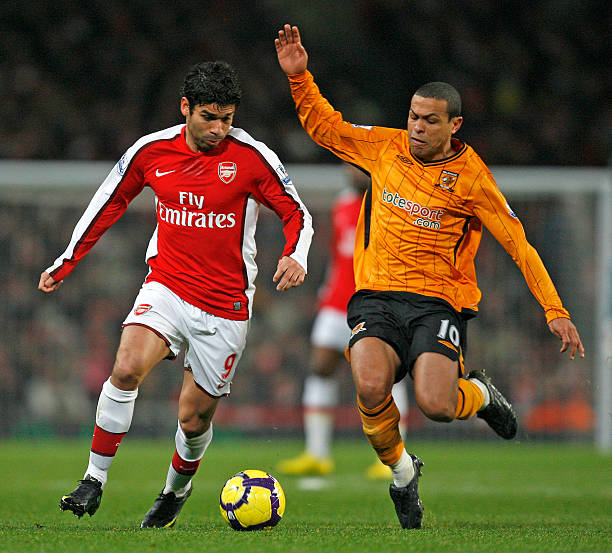 边路防线承 边路防线承