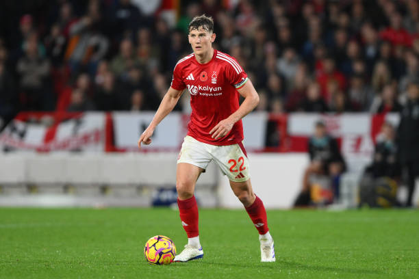 出生于法国 出生于法国